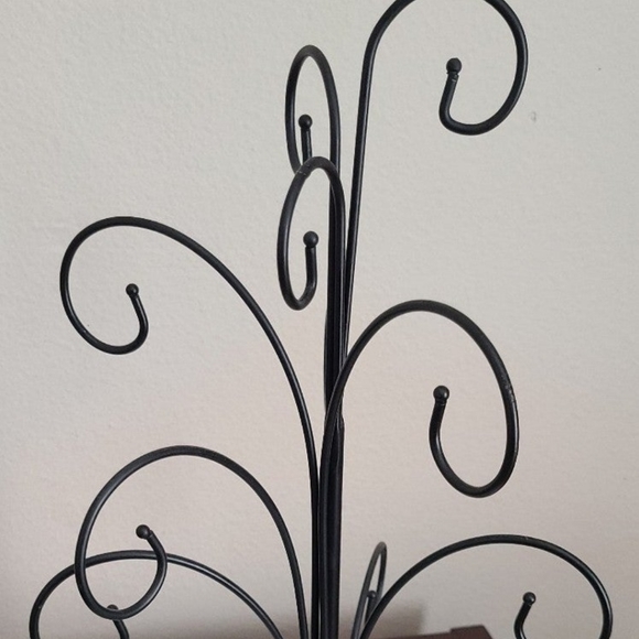 Laura Ashley Sculpted Metal Jewelry Tree - Picture 3 of 5